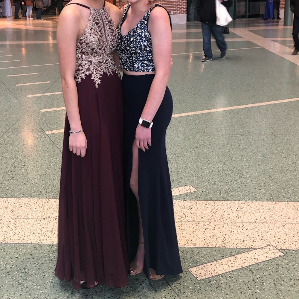 NAVY PROM DRESS SIZE 4